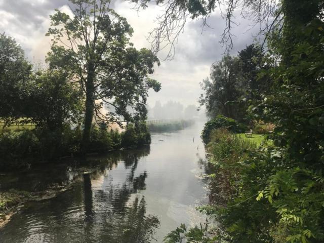 Lodge The Fisherman's Andover
